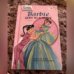 Vintage Barbie ‘Goes to a Party’ book 1964